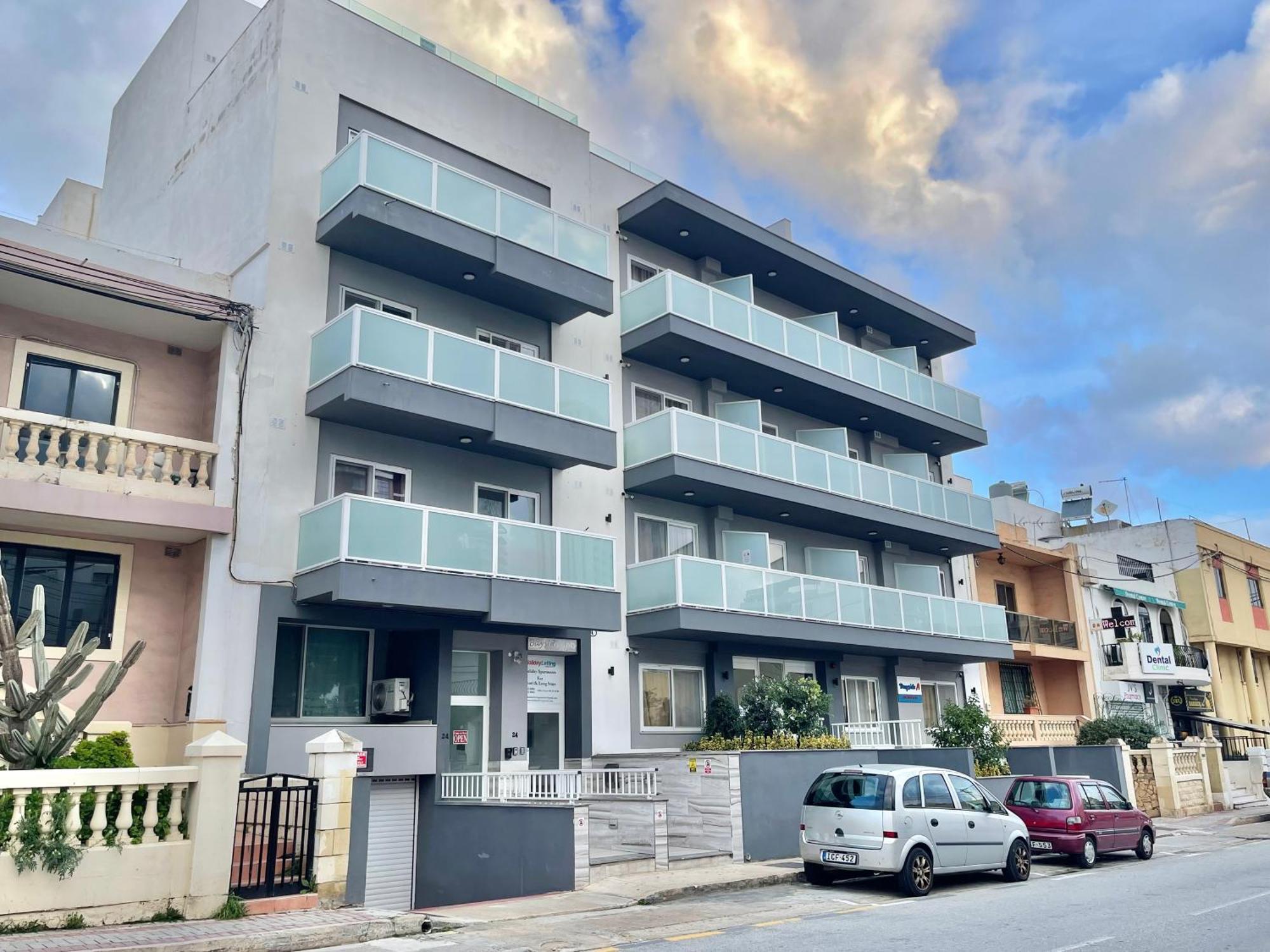 Bayside A Apartments San Ġiljan Buitenkant foto